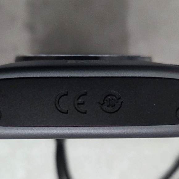 Compact Digital Camera - Gray - Picture 5 of 6